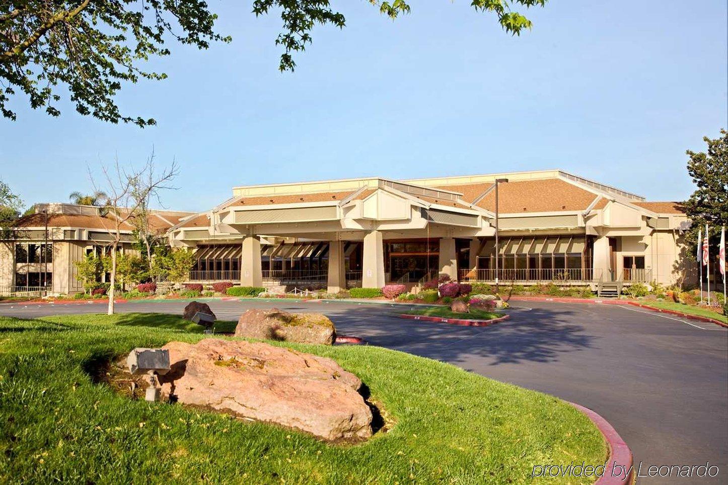 Doubletree By Hilton Sacramento Hotell Exteriör bild